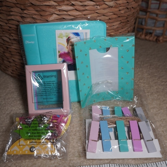 Fujifilm Photo Bundle Summer Photo Albums Clips Frames - Picture 1 of 3